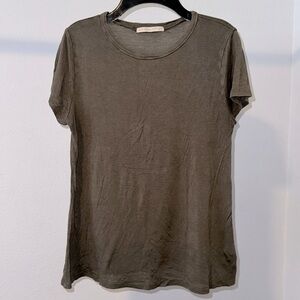 🍀5/$15🍀 Active Basic Size Small Top